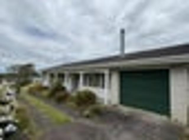 House for rent in Howick, Oroua County