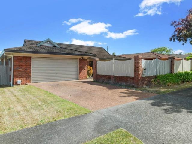 House for rent in Botany Downs, Howick