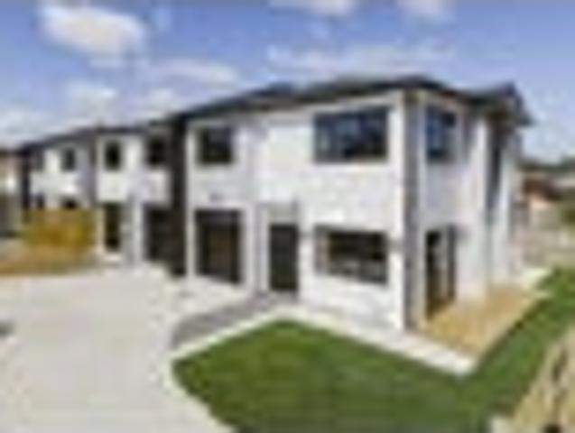 Townhouse for rent in Howick, Oroua County