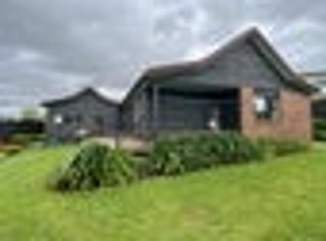 House for rent in Howick, Oroua County