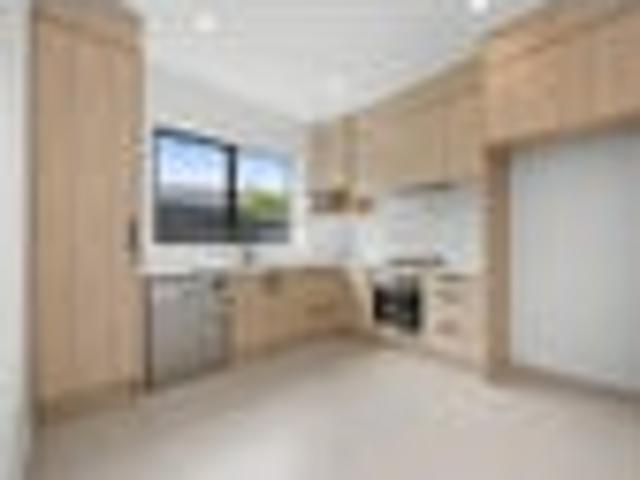 Townhouse for rent in Howick, Oroua County