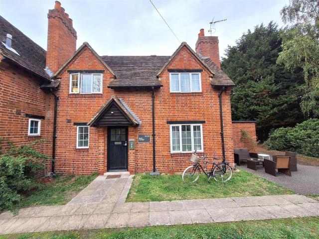 House for rent in Mill End, Hambleden