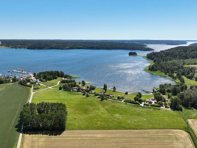 Tomt till salu i Stockholm