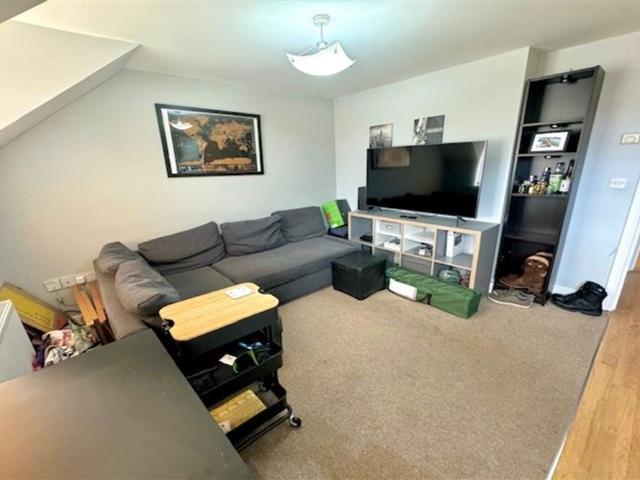 Apartment for rent in Horton Heath, Helford