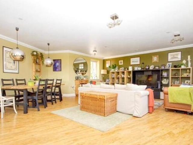 House for sale in Barton Stacey, Hampshire