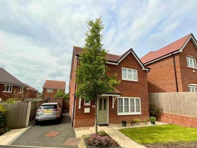 House for sale in Stone, Baswich