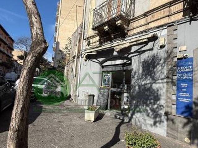 Locale Commerciale in vendita a Centro storico, Catania