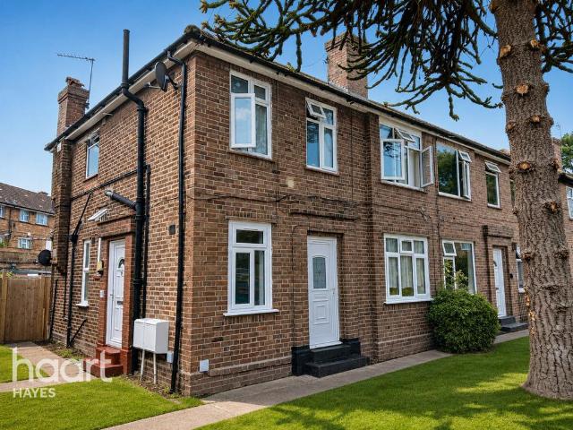 Apartment for rent in Hayes, Greater London