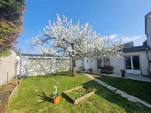 Maison vente à Mantes-la-Jolie, Bouafle