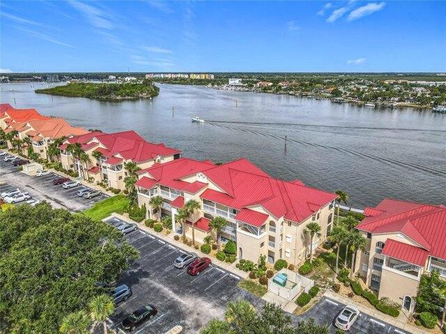 Condo for sale in New Smyrna Beach