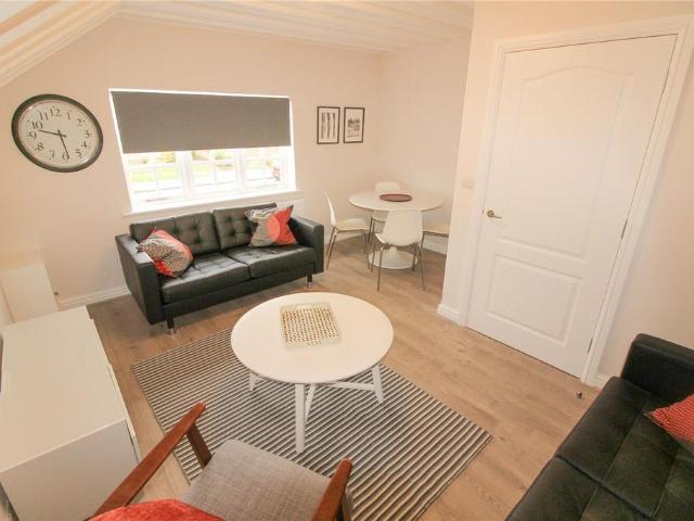 Apartment for rent in Newtown, Two Mills