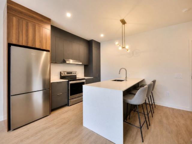 Apartment for rent in Sainte-Rose, Laval (région administrative)