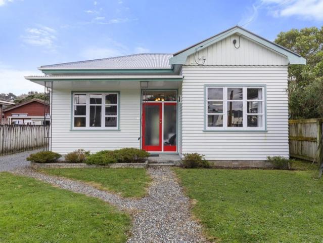 House for rent in Days Bay, Wellington