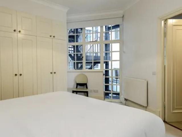 Apartment for rent in St. John's Wood, Greater London