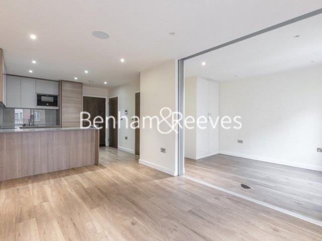 Studio for rent in Colindale, Greater London