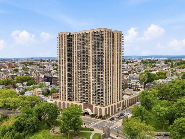 Condo for sale in Hudson, New Jersey