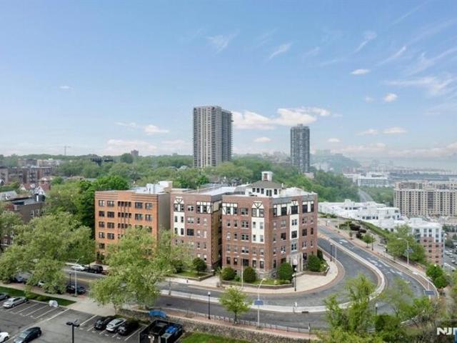 Condo for sale in Hudson, New Jersey