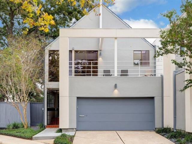 Condo for sale in Bellaire, Texas