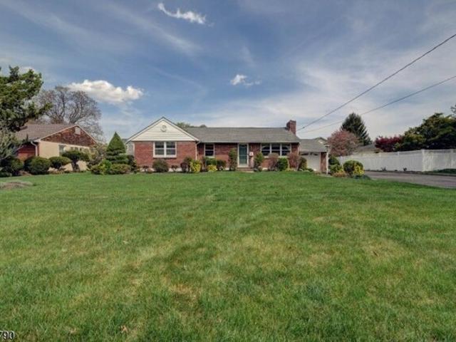 House for sale in Pequannock, New Jersey