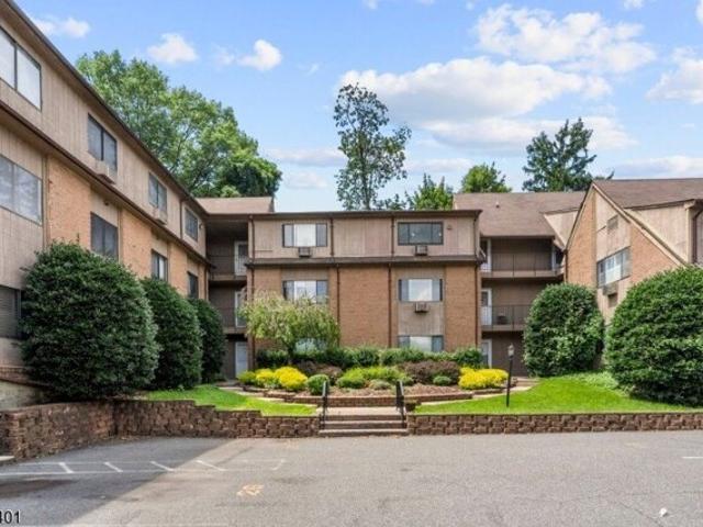 Condo for sale in Passaic, New Jersey