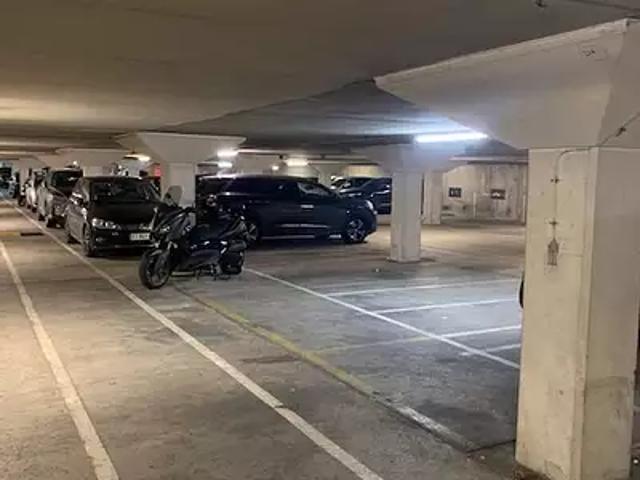 Garage vente à Boulogne-Billancourt, Boulogne-billancourt