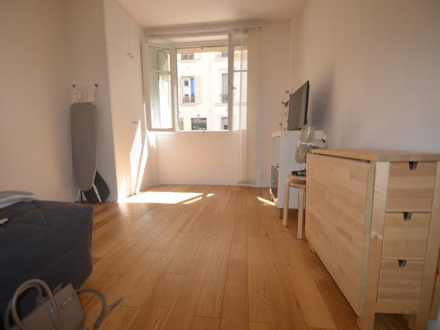 Studio location à Boulogne-Billancourt, Boulogne-billancourt