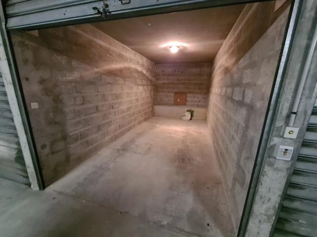 Garage location à Boulogne-sur-Mer, Boulogne-sur-mer