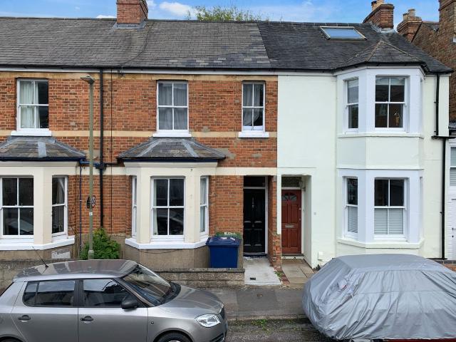 Room for rent in St Clement's, The Slade