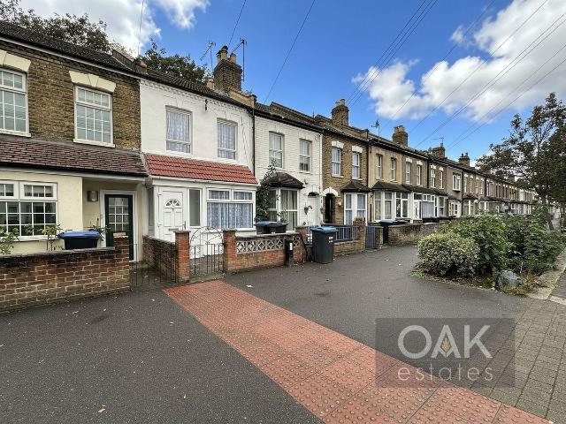 House for rent in Lower Edmonton, Greater London