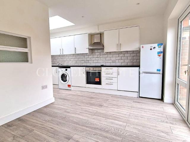 House for rent in Lower Edmonton, Greater London