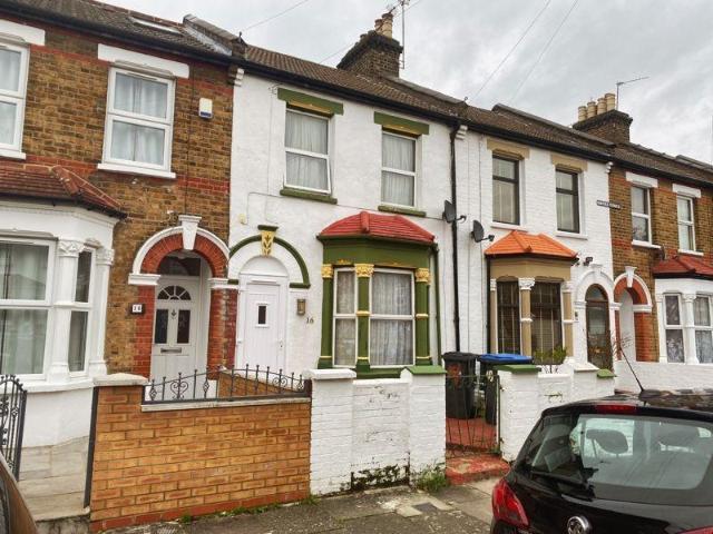 Apartment for rent in Lower Edmonton, Greater London