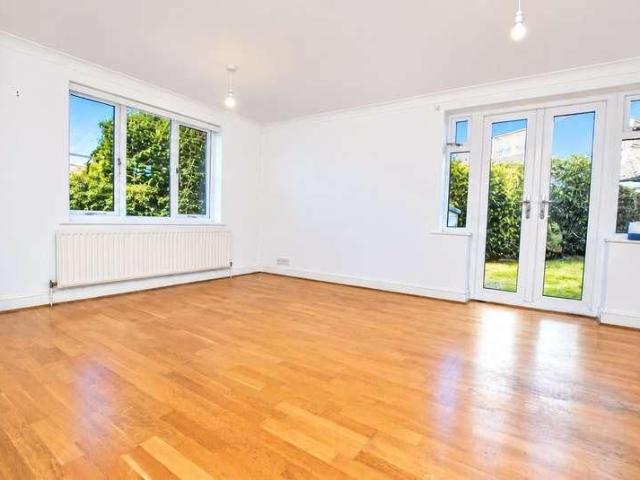 Apartment for rent in Shalford, Guildford