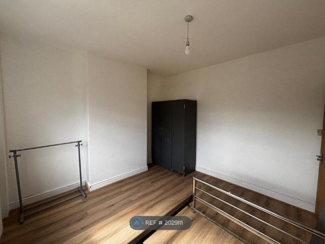 Room for rent in London Borough of Merton, Greater London