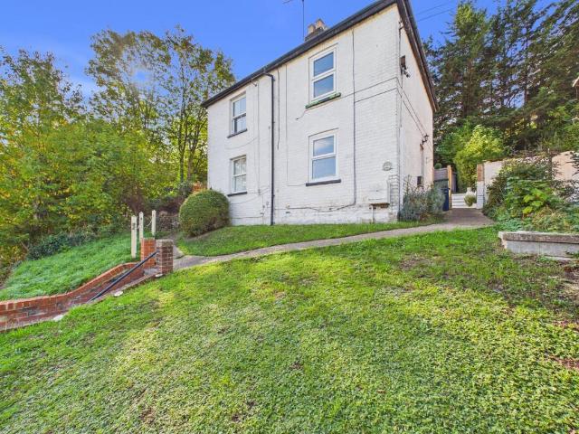House for rent in Beaconsfield and Chepping Wye Community Board, Loudwater