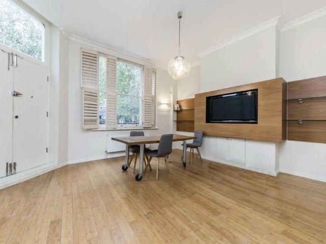 Apartment for rent in St. John's Wood, Greater London