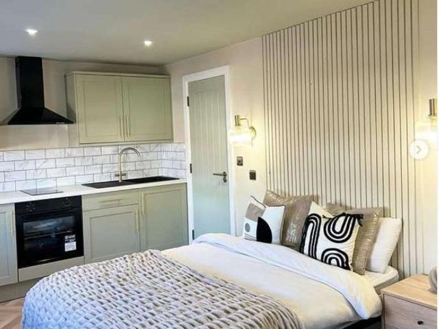 Room for rent in Alverton, East Midlands