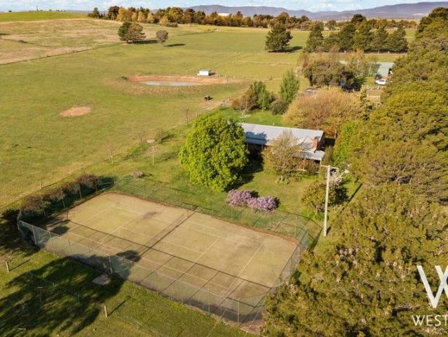 Cottage for sale in Bathurst, New South Wales