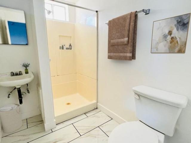 Apartment for rent in Canoga Park, California