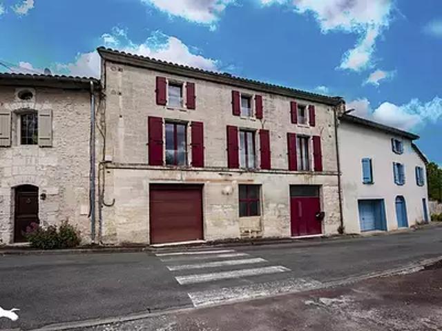 Maison vente à Nontron, Bourdeilles