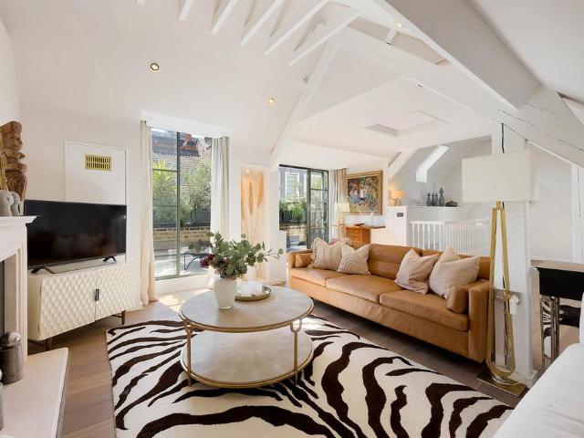 House for rent in Mayfair, Greater London
