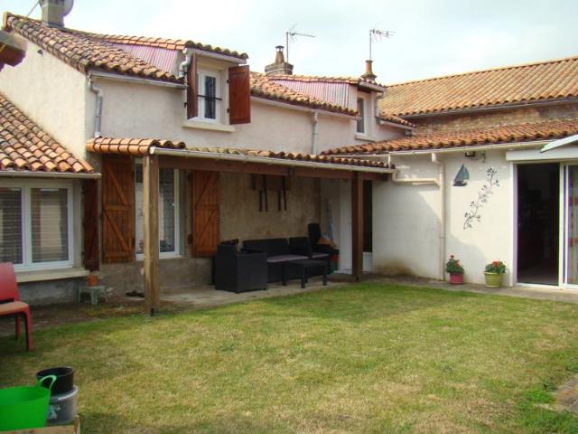 Maison vente à Montmorillon, Bouresse