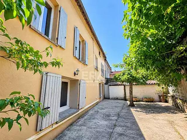 Maison vente à Blaye, Bourg