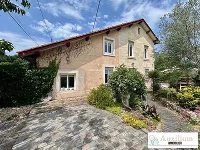 Maison vente à Blaye, Bourg