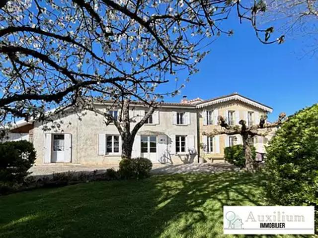 Maison vente à Blaye, Bourg