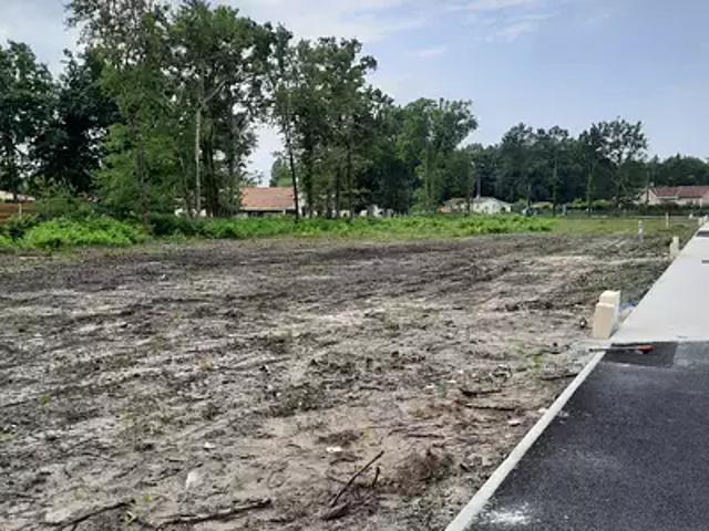 Terrain vente à France métropolitaine, Bourg