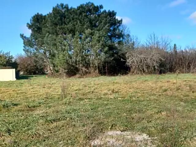 Terrain vente à France métropolitaine, Bourg