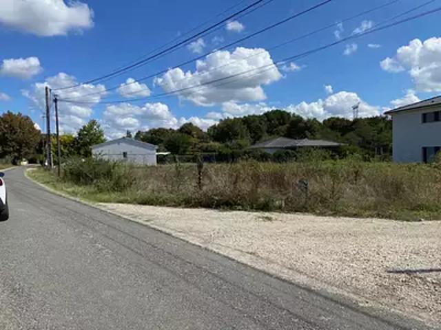 Terrain vente à France métropolitaine, Bourg