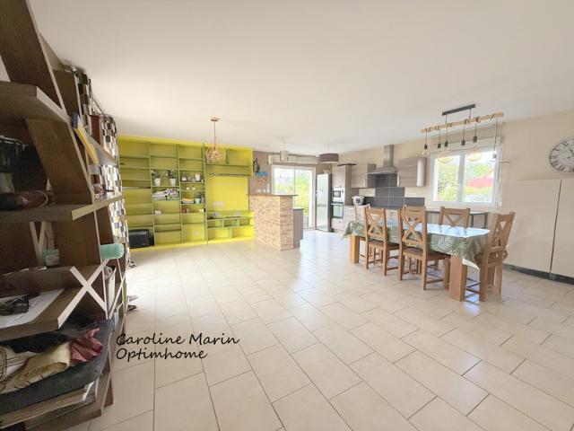 Maison vente à Bernay, Bourg-achard