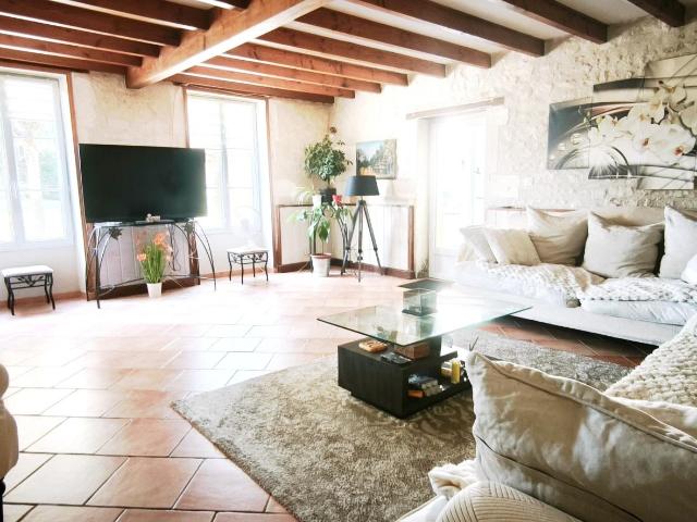 Maison vente à Bourg-Charente, Charente