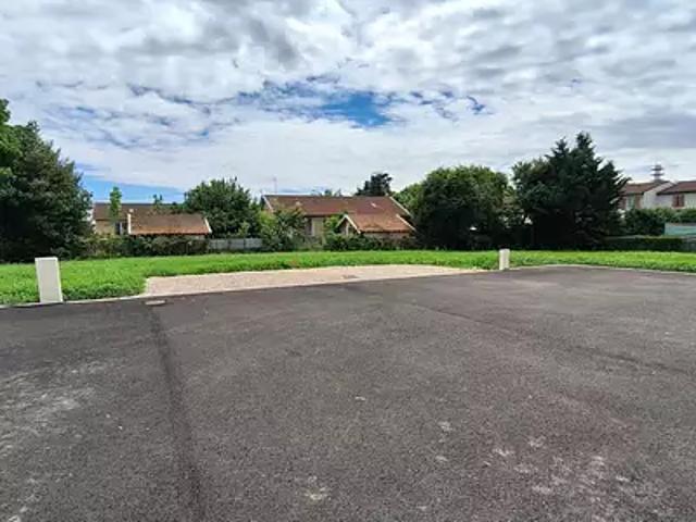 Terrain vente à Bourg-en-Bresse, Bourg-en-bresse